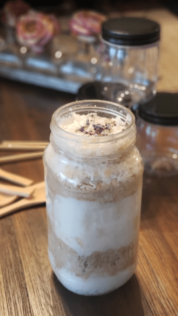 Guide for Making Homemade Sugar and Coconut Body Scrub Homemade Coconut and Sugar Body Scrub with Natural and Raw Ingredients shown like Vitamin E, Coconut Oil, Sugar and Coconut